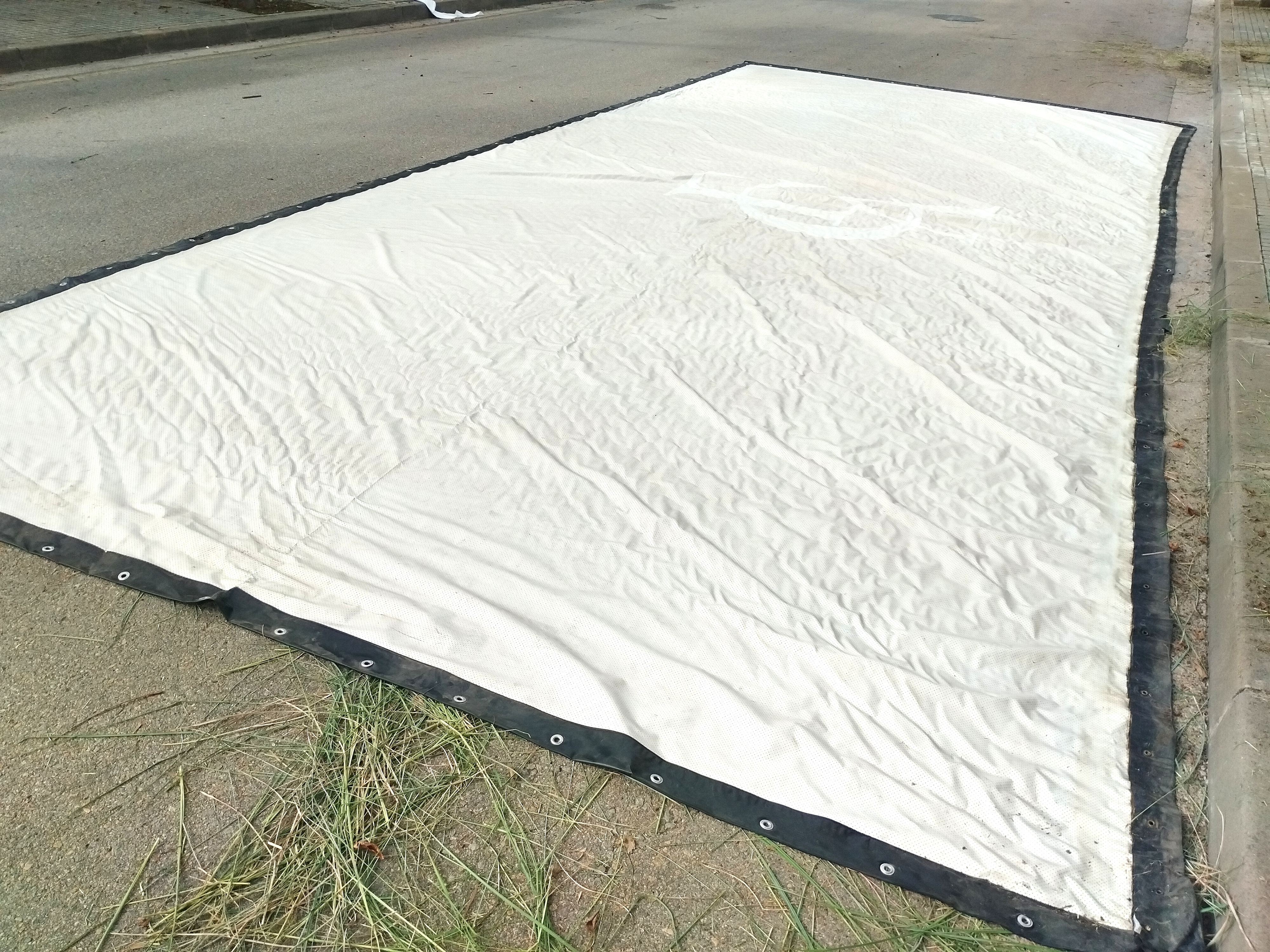 pantalla cine loneta microperforado 350x775 1u